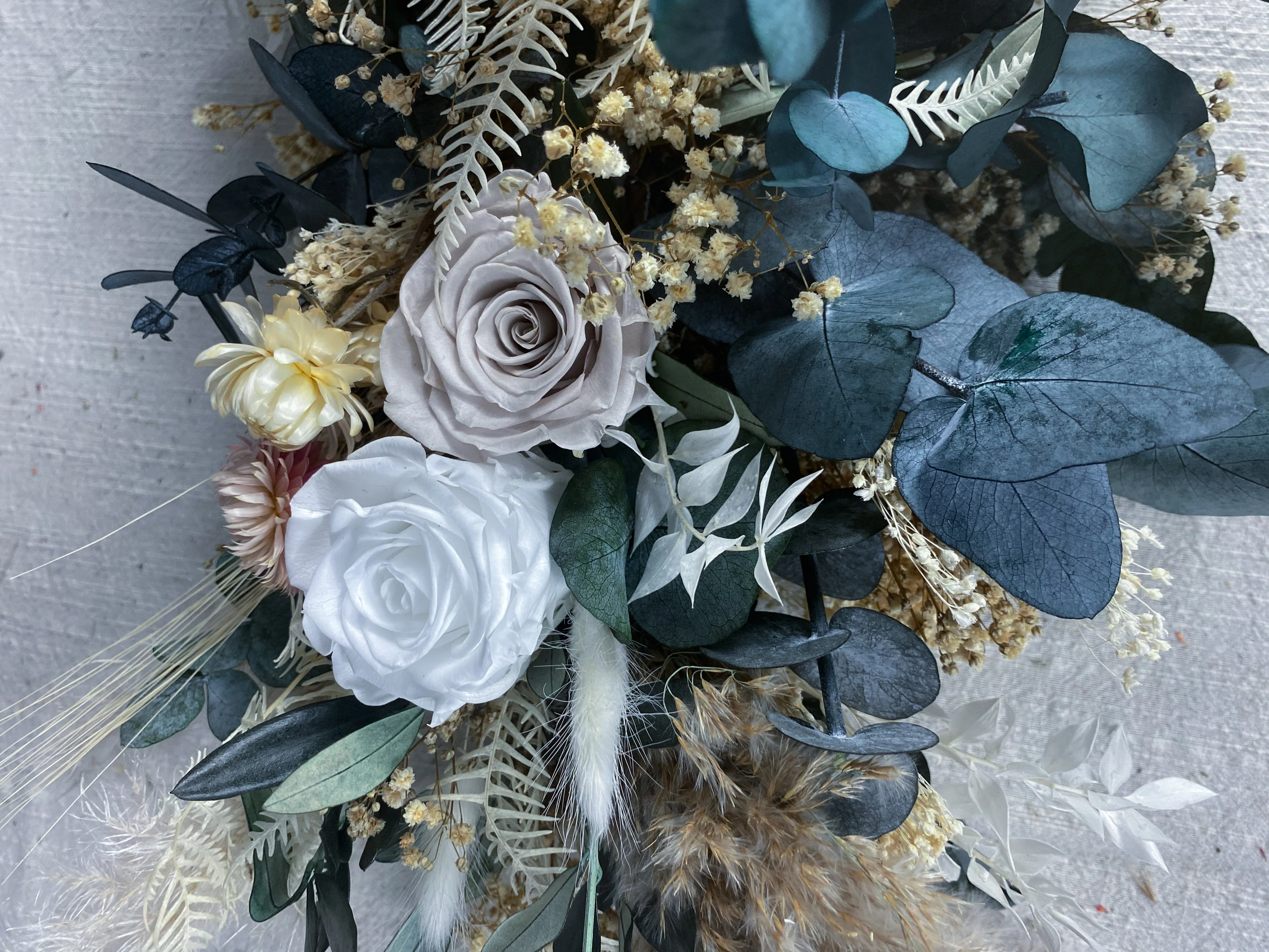 Bella dried flower garland - Image 2