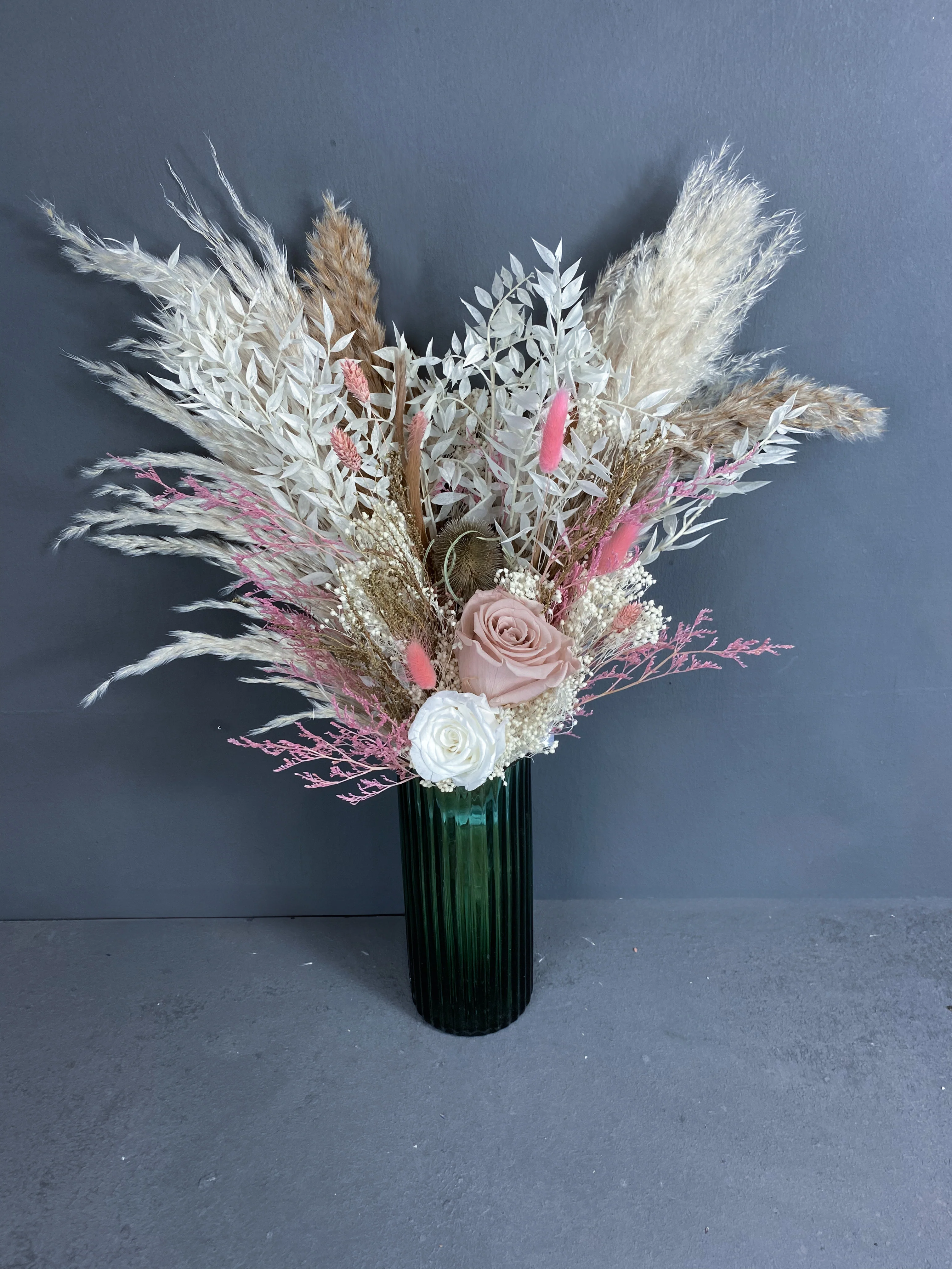Helena dried flower bouquet - Image 2