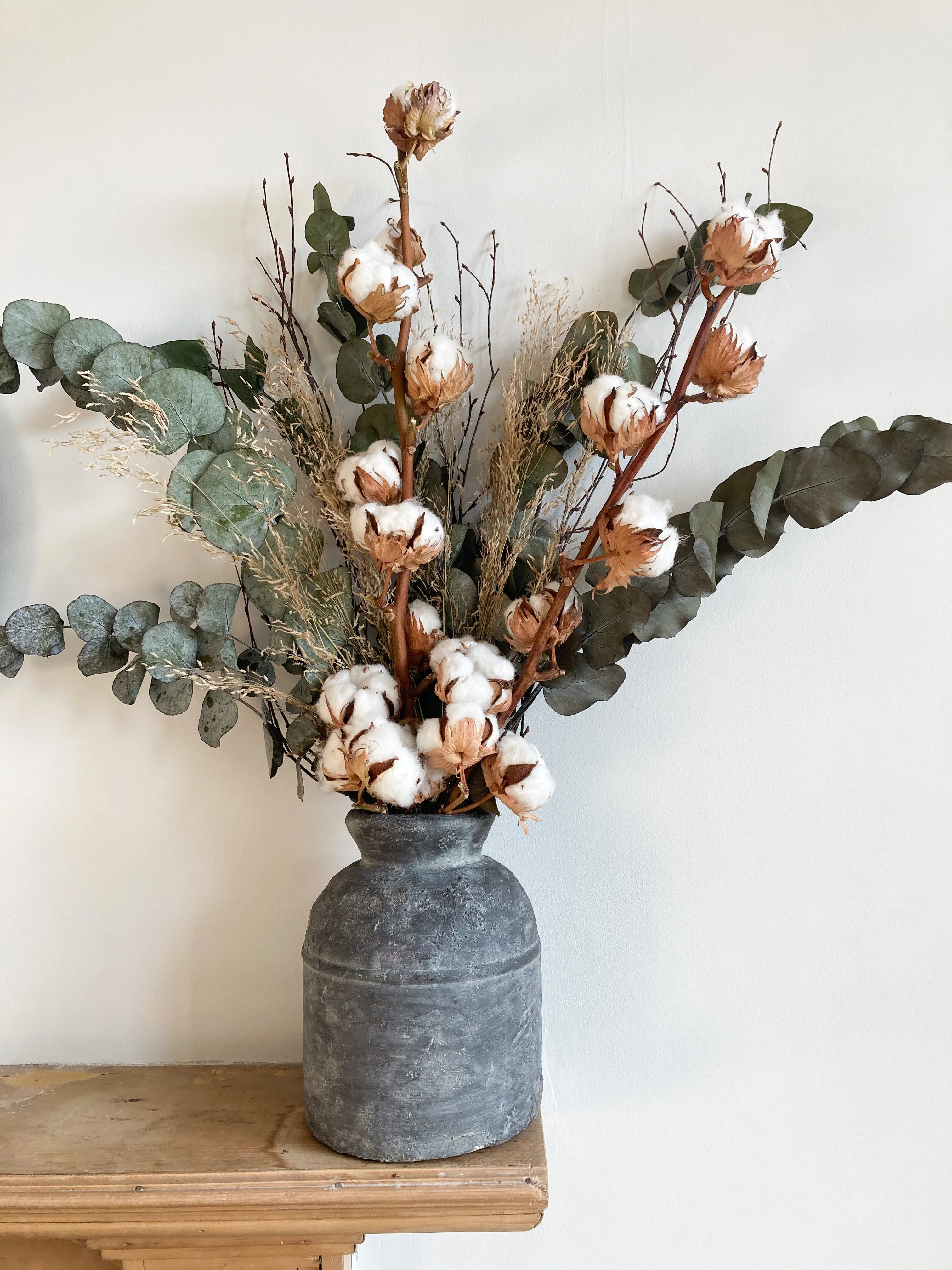 Maia Dried Flower Bouquet - Image 4