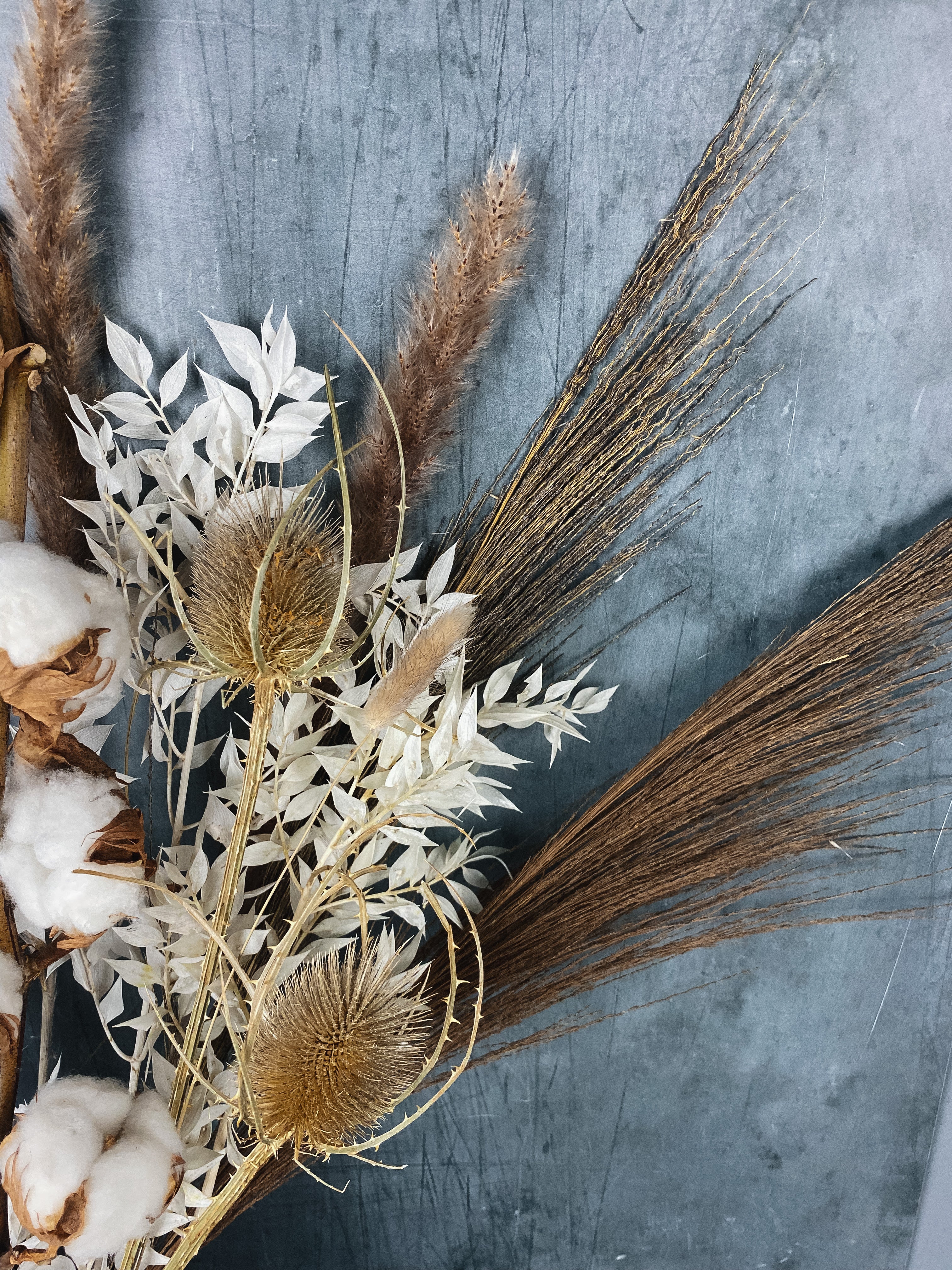 Nia Dried Flower Arrangement - Image 2