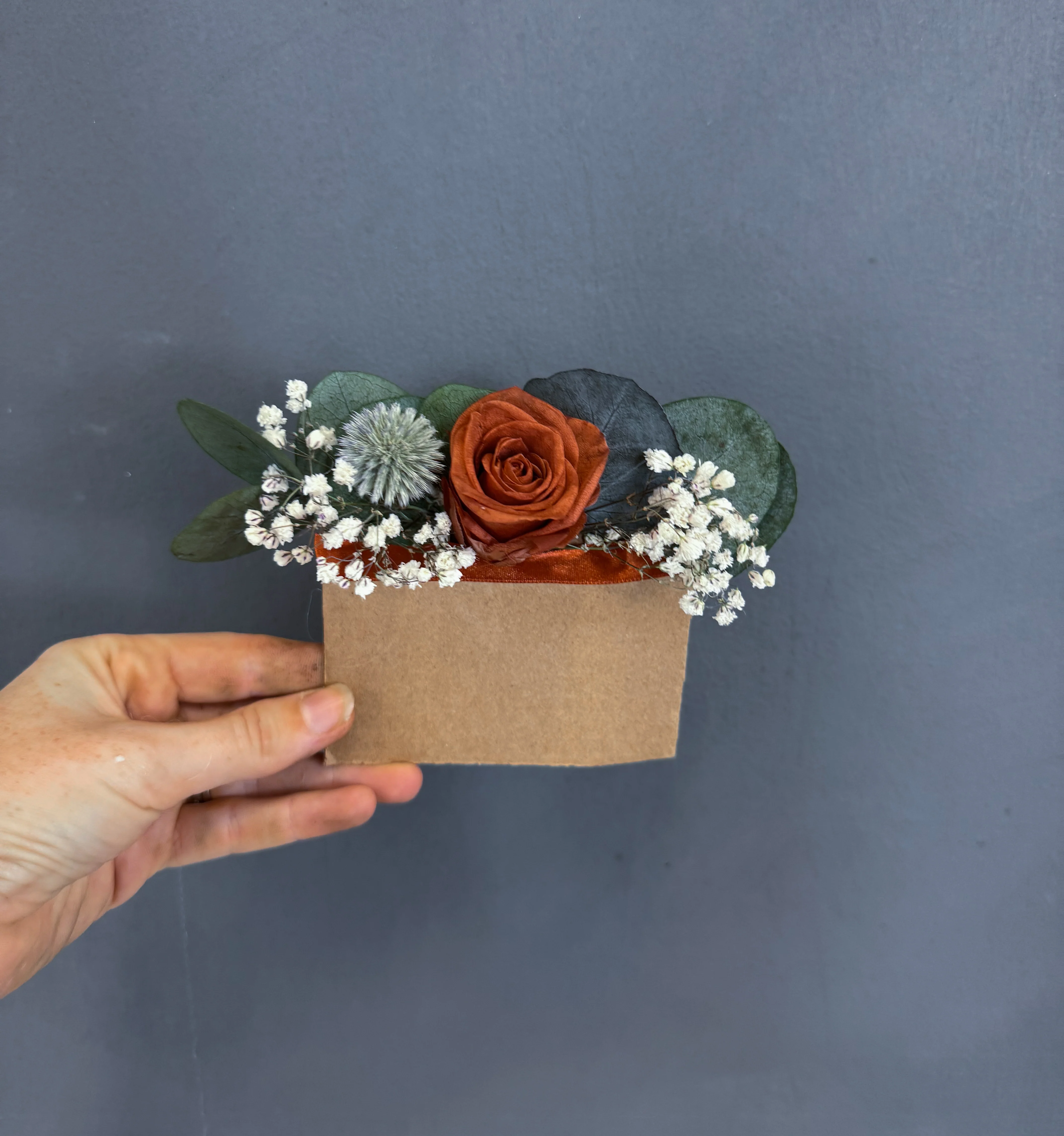 Penny dried flower pocket square flowers - Image 2